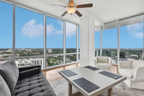 Condo in Orlando, Florida, 2 bedrooms  № 1342410 - photo 3