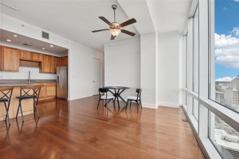 Condo in Orlando, Florida, 2 bedrooms  № 1342410 - photo 19