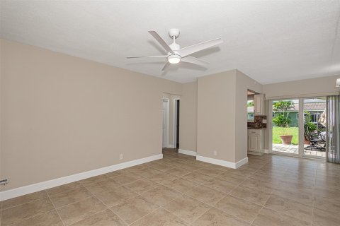 Commercial property in Lighthouse Point, Florida № 992040 - photo 26