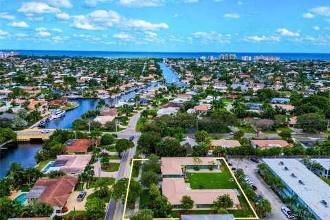 Купить коммерческую недвижимость в Лайтхаус-Пойнт, Флорида № 992040 - фото 2