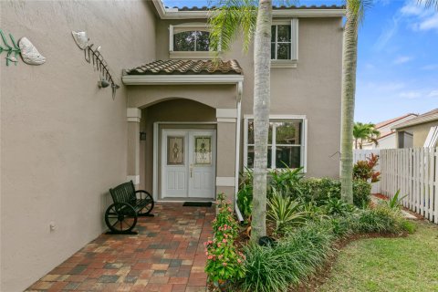 House in Weston, Florida 4 bedrooms, 198.16 sq.m. № 1100352 - photo 5