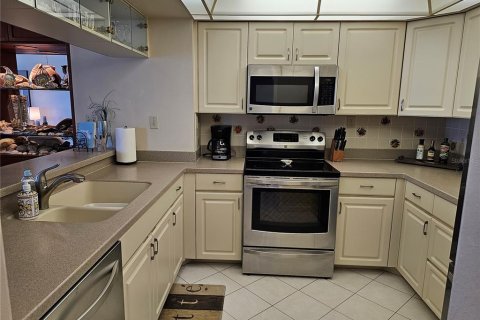 Condo in New Smyrna Beach, Florida, 1 bedroom  № 1382628 - photo 15