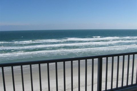 Condo in New Smyrna Beach, Florida, 1 bedroom  № 1382628 - photo 28