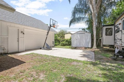 House in Edgewater, Florida 3 bedrooms, 138.05 sq.m. № 1285272 - photo 2