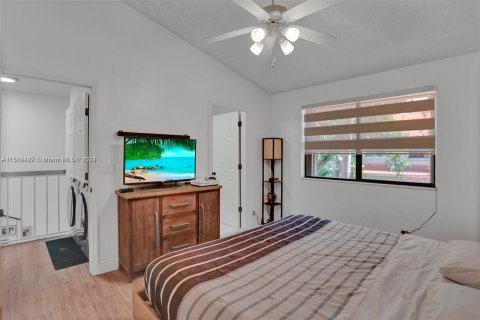 Adosado en venta en Aventura, Florida, 2 dormitorios, 127.83 m2 № 965489 - foto 12