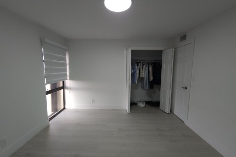 Copropriété à vendre à Miami, Floride: 3 chambres, 130.06 m2 № 1092273 - photo 4