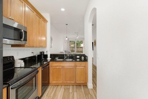 Condominio en venta en Miramar, Florida, 2 dormitorios, 99.41 m2 № 967535 - foto 6
