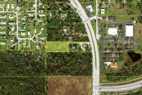 Terreno en venta en Englewood, Florida № 1299406 - foto 2