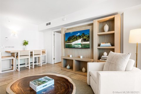 Condominio en alquiler en Miami Beach, Florida, 2 dormitorios, 104.33 m2 № 25892 - foto 20