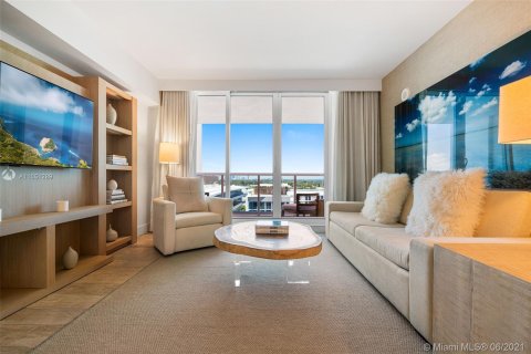 Condominio en alquiler en Miami Beach, Florida, 2 dormitorios, 104.33 m2 № 25892 - foto 4