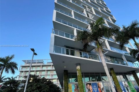 Condominio en venta en Sunrise, Florida, 2 dormitorios, 95.32 m2 № 1385790 - foto 3