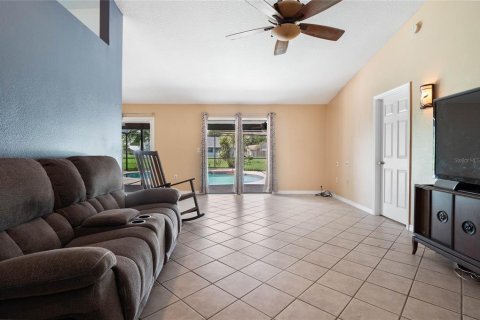 Villa ou maison à vendre à Kissimmee, Floride: 5 chambres, 189.89 m2 № 1342277 - photo 10