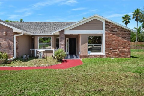 Villa ou maison à vendre à Kissimmee, Floride: 5 chambres, 189.89 m2 № 1342277 - photo 7