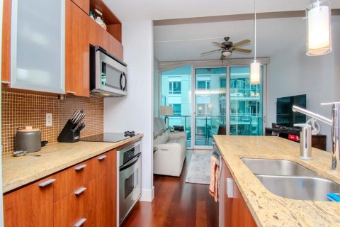 Condo in Tampa, Florida, 1 bedroom  № 1342343 - photo 6