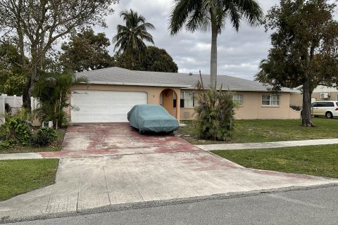 House in Delray Beach, Florida 3 bedrooms, 141.12 sq.m. № 1014081 - photo 13