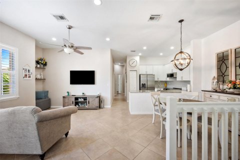 Condo in Palm Beach Gardens, Florida, 2 bedrooms  № 1186404 - photo 18