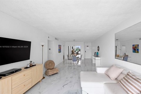 Condominio en venta en Hollywood, Florida, 1 dormitorio, 81.2 m2 № 1394231 - foto 9