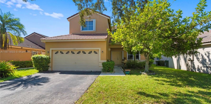 House in Weston, Florida 4 bedrooms, 198.16 sq.m. № 1394233