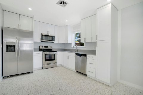 Casa en venta en West Palm Beach, Florida, 2 dormitorios, 89.19 m2 № 1116976 - foto 28