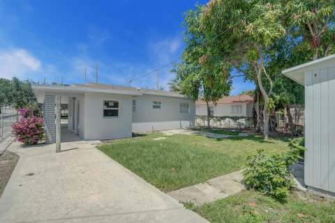 Casa en venta en West Palm Beach, Florida, 2 dormitorios, 89.19 m2 № 1116976 - foto 14