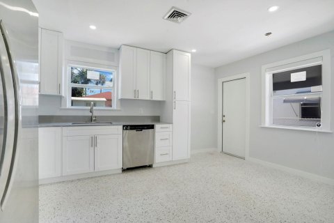 Casa en venta en West Palm Beach, Florida, 2 dormitorios, 89.19 m2 № 1116976 - foto 26