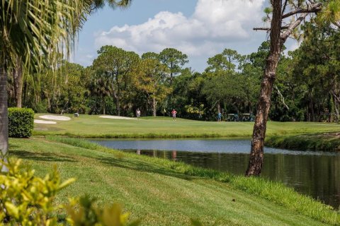 Condo in Sarasota, Florida, 2 bedrooms  № 509134 - photo 26