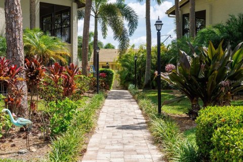 Condo in Sarasota, Florida, 2 bedrooms  № 509134 - photo 27