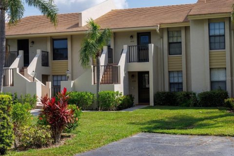 Copropriété à louer à Sarasota, Floride: 2 chambres, 98.48 m2 № 509134 - photo 1