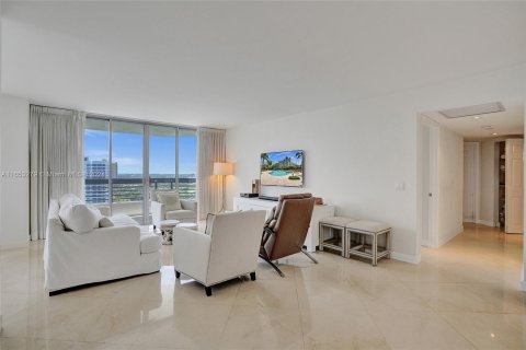 Condo in Aventura, Florida, 3 bedrooms  № 1347997 - photo 12