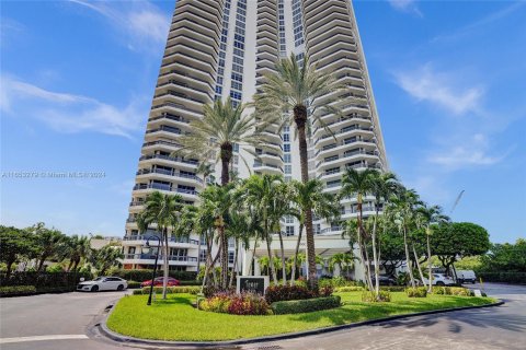 Condo in Aventura, Florida, 3 bedrooms  № 1347997 - photo 1