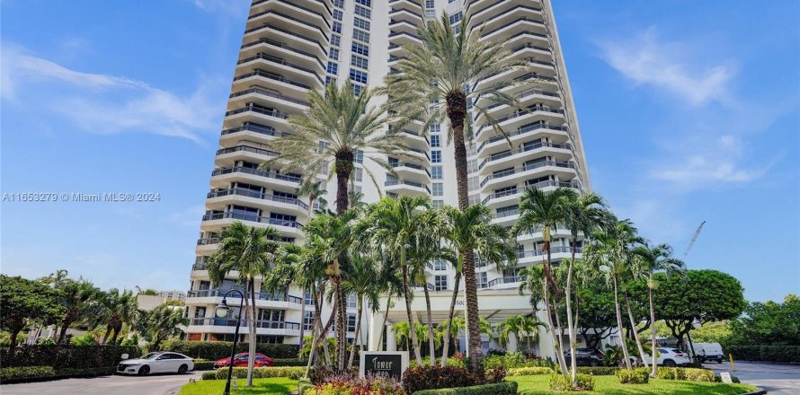 Condo in Aventura, Florida, 3 bedrooms  № 1347997