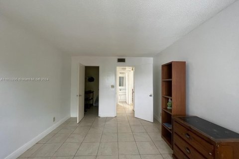 Copropriété à vendre à Hollywood, Floride: 1 chambre, 59.92 m2 № 1348001 - photo 13