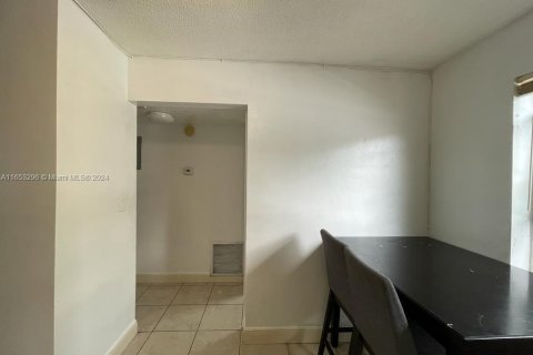 Copropriété à vendre à Hollywood, Floride: 1 chambre, 59.92 m2 № 1348001 - photo 11