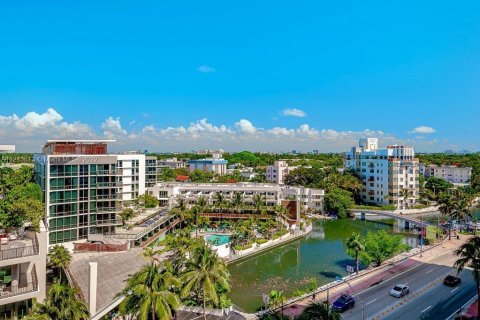 Condominio en alquiler en Miami Beach, Florida, 3 dormitorios, 109.62 m2 № 25594 - foto 27