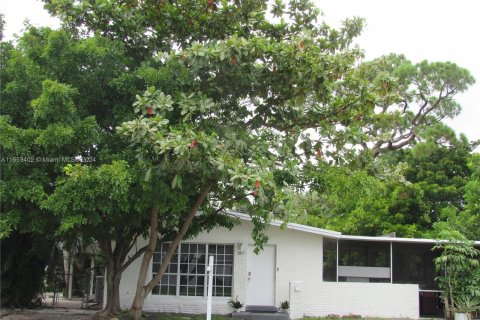 House in Fort Lauderdale, Florida 3 bedrooms, 91.42 sq.m. № 1348321 - photo 17