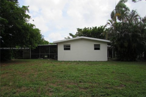 House in Fort Lauderdale, Florida 3 bedrooms, 91.42 sq.m. № 1348321 - photo 28