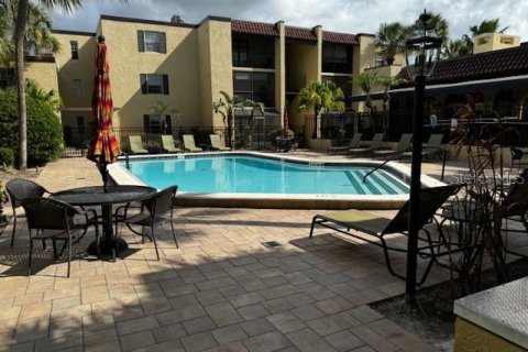 Condo in Tampa, Florida, 3 bedrooms  № 1415109 - photo 27