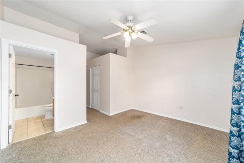 Townhouse in Gainesville, Florida 2 bedrooms, 108.88 sq.m. № 1307161 - photo 25