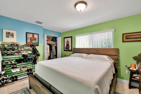 Купить таунхаус в Майами, Флорида 4 спальни, 103.49м2, № 997862 - фото 12