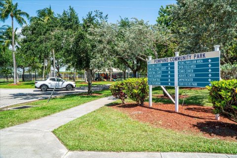 Купить коммерческую недвижимость в Помпано-Бич, Флорида 168.71м2, № 1168895 - фото 8