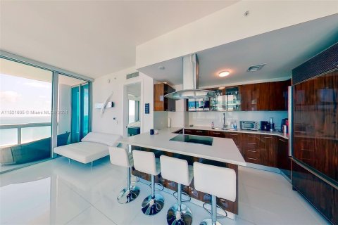 Condominio en venta en Miami Beach, Florida, 2 dormitorios, 119.84 m2 № 972215 - foto 8