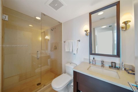 Condominio en venta en Miami Beach, Florida, 2 dormitorios, 119.84 m2 № 972215 - foto 3