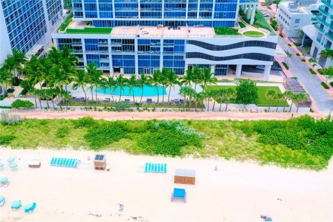 Condominio en venta en Miami Beach, Florida, 2 dormitorios, 119.84 m2 № 972215 - foto 13