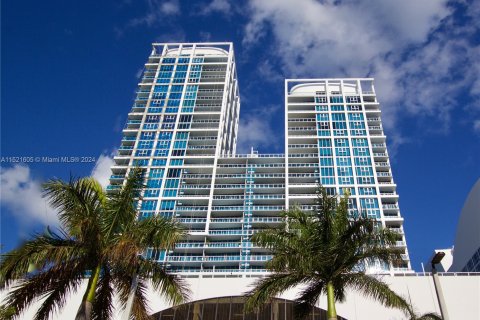 Condominio en venta en Miami Beach, Florida, 2 dormitorios, 119.84 m2 № 972215 - foto 15