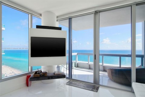 Condominio en venta en Miami Beach, Florida, 2 dormitorios, 119.84 m2 № 972215 - foto 7