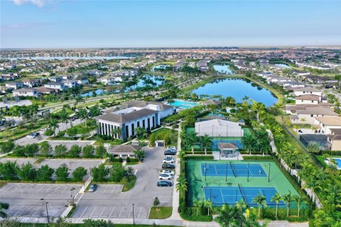 Casa en venta en Parkland, Florida, 6 dormitorios, 493.87 m2 № 992151 - foto 13