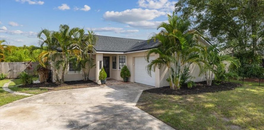 Villa ou maison à Kissimmee, Floride 2 chambres, 107.67 m2 № 1317021