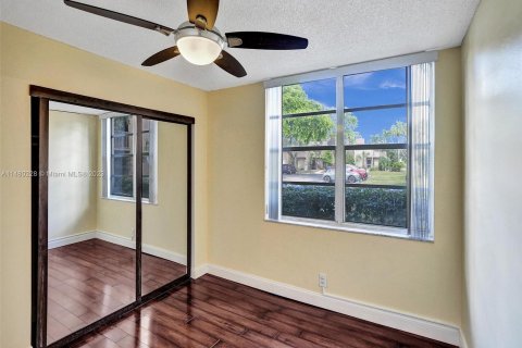 Condominio en venta en Davie, Florida, 2 dormitorios, 91.04 m2 № 818269 - foto 18