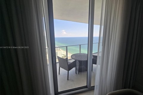 Condominio en venta en Hollywood, Florida, 2 dormitorios, 109.53 m2 № 701415 - foto 9