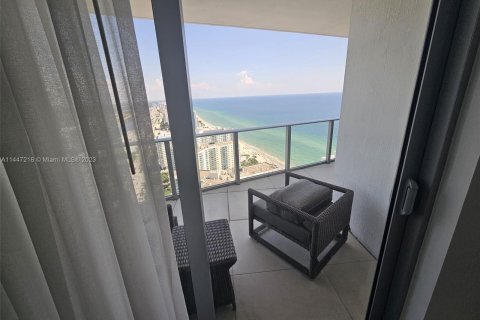 Condominio en venta en Hollywood, Florida, 2 dormitorios, 109.53 m2 № 701415 - foto 12